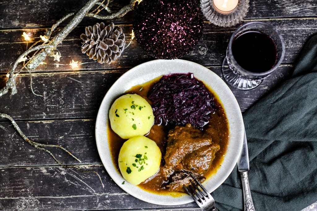 Geschmorte Schweinebäckchen mit leckerer Sauce