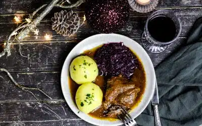 Geschmorte Schweinebäckchen mit leckerer Sauce