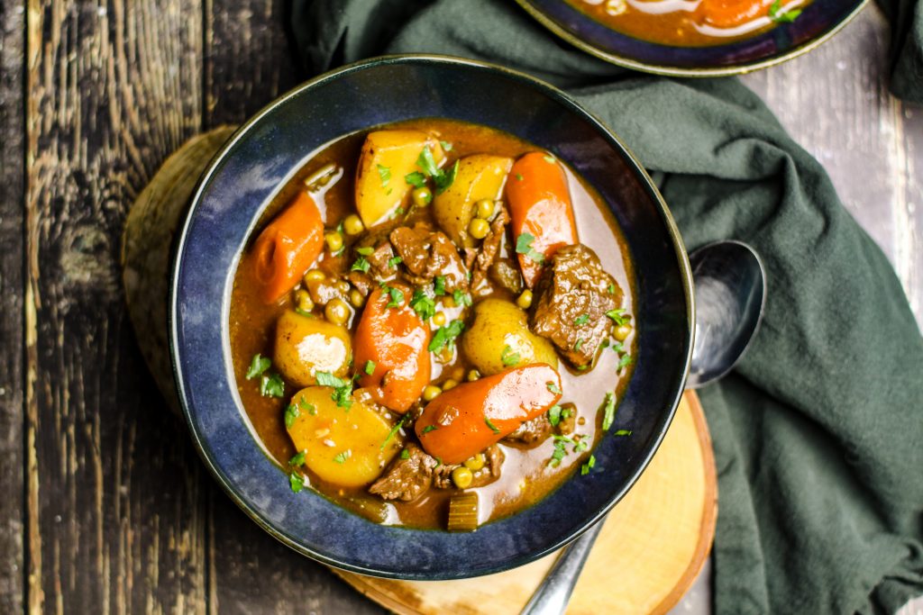 Beef Stew - ein leckerer Rindfleischeintopf aus dem Dutchoven