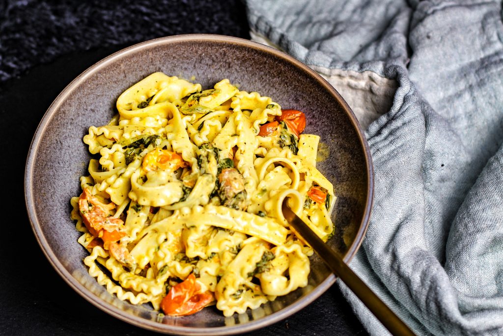 Schnelle Ofenpasta mit Frischkäse