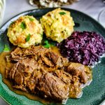 Hirschgulasch schmeckt nicht nur zu Weihnachten