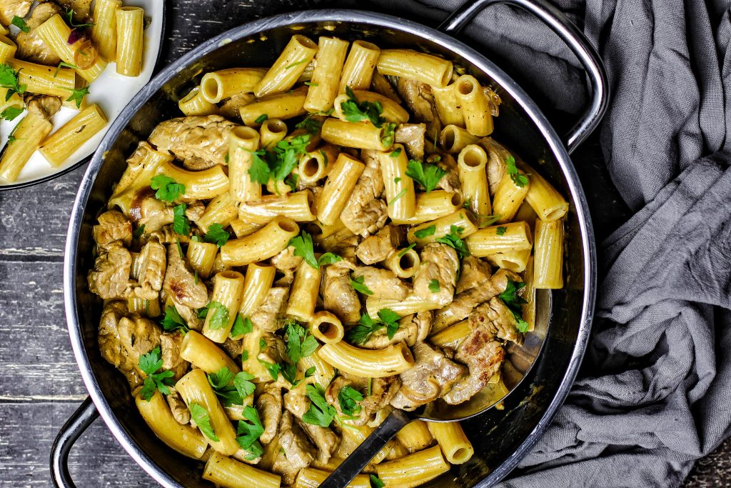 Cremige Pasta mit Filetstreifen