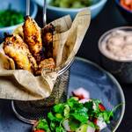 Kalbspommes mit Lebermayonnaise und bunter Salat gab es als erstes