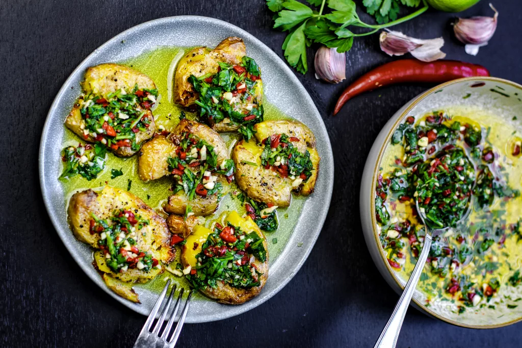 Smashed Potatoes im "Chimichurri Style"