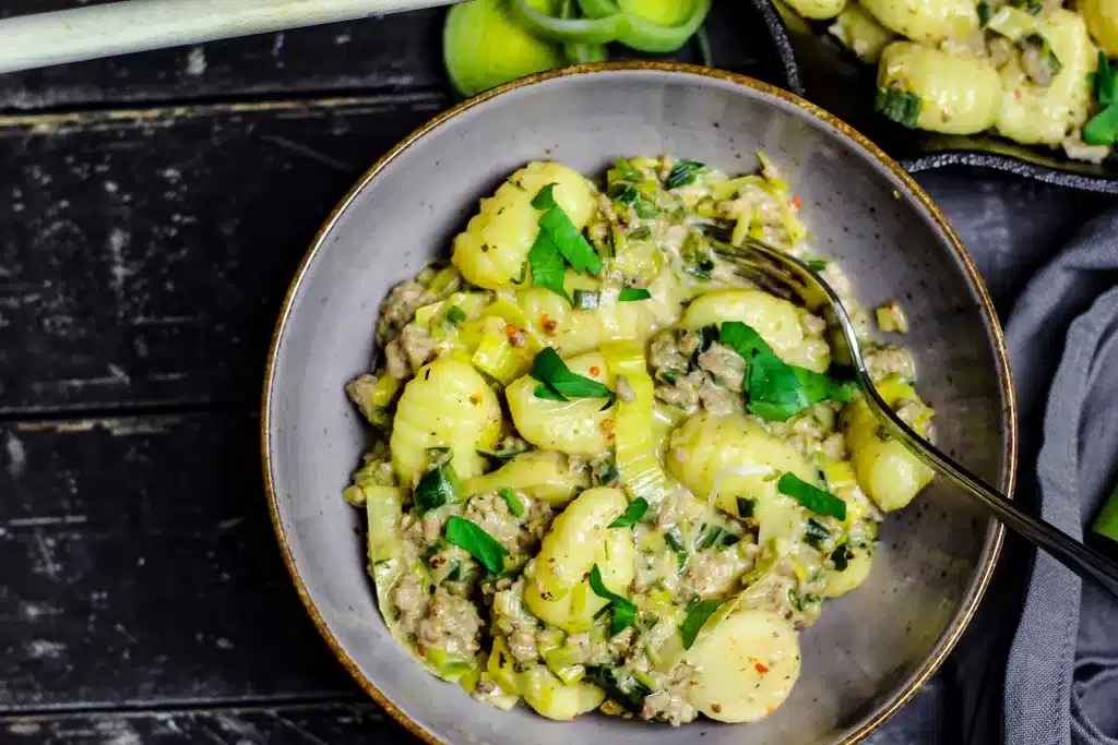 Käse-Lauch-Gnocchi Pfanne