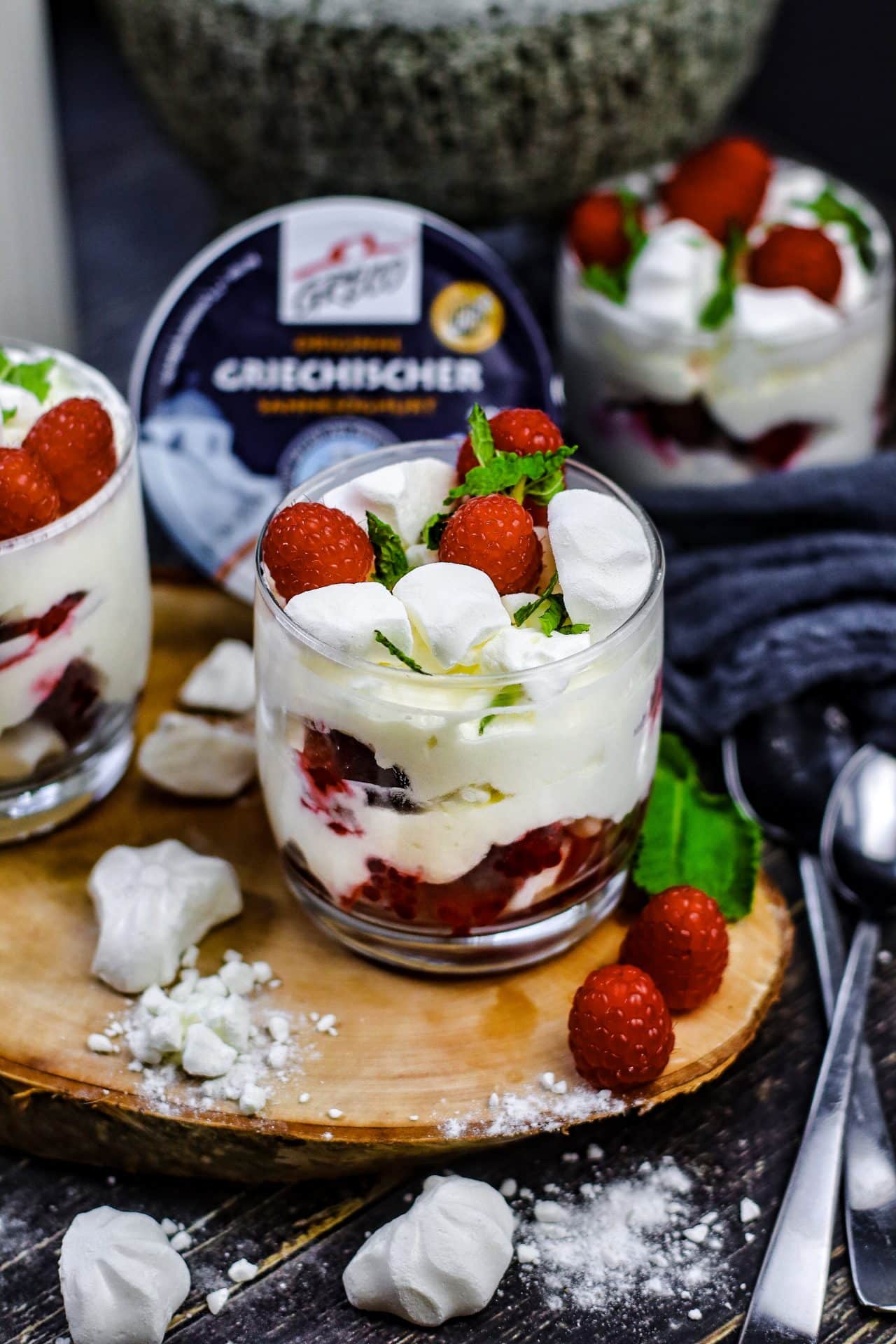 Himbeer Schichtdessert mit griechischem Joghurt