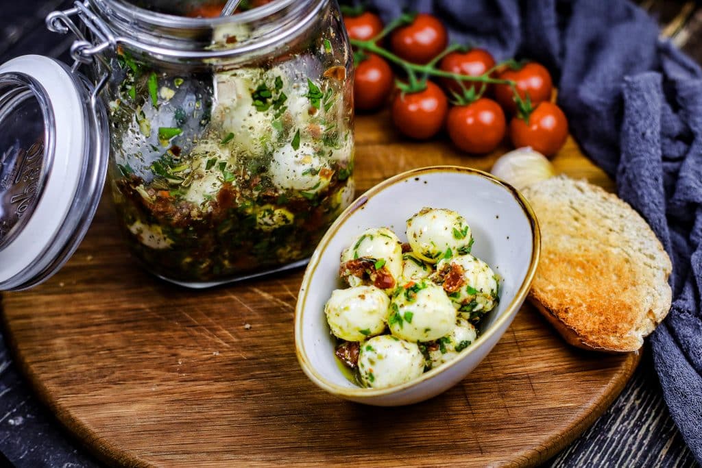 Eingelegter Mozzarella - Antipasti vom Feinsten