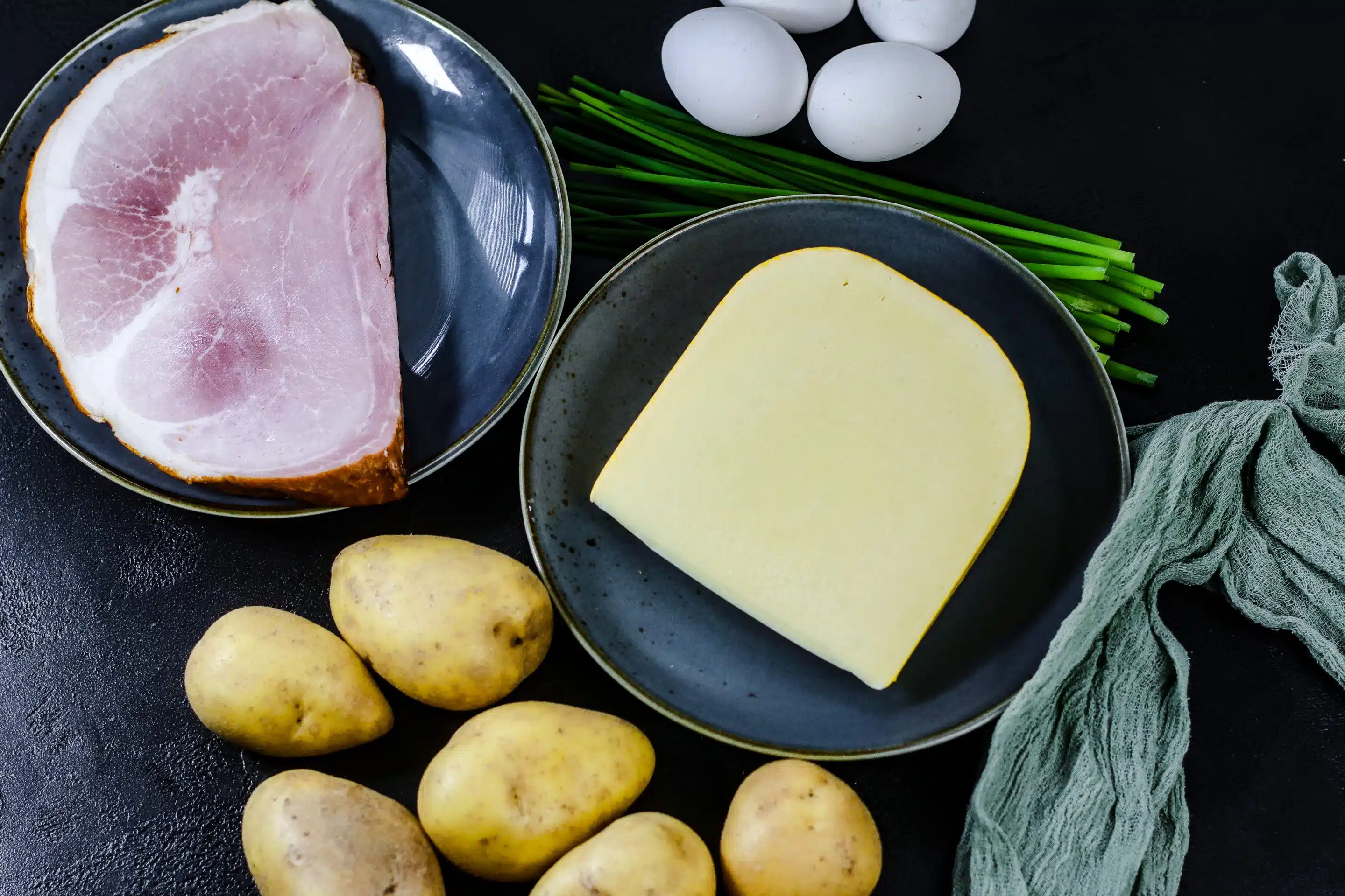 die Zutaten für den Kartoffekuchen