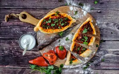 Pide mit Hackfleisch