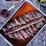 Rehrücken mit leckerer Sauce ist perfekt für Weihnachten