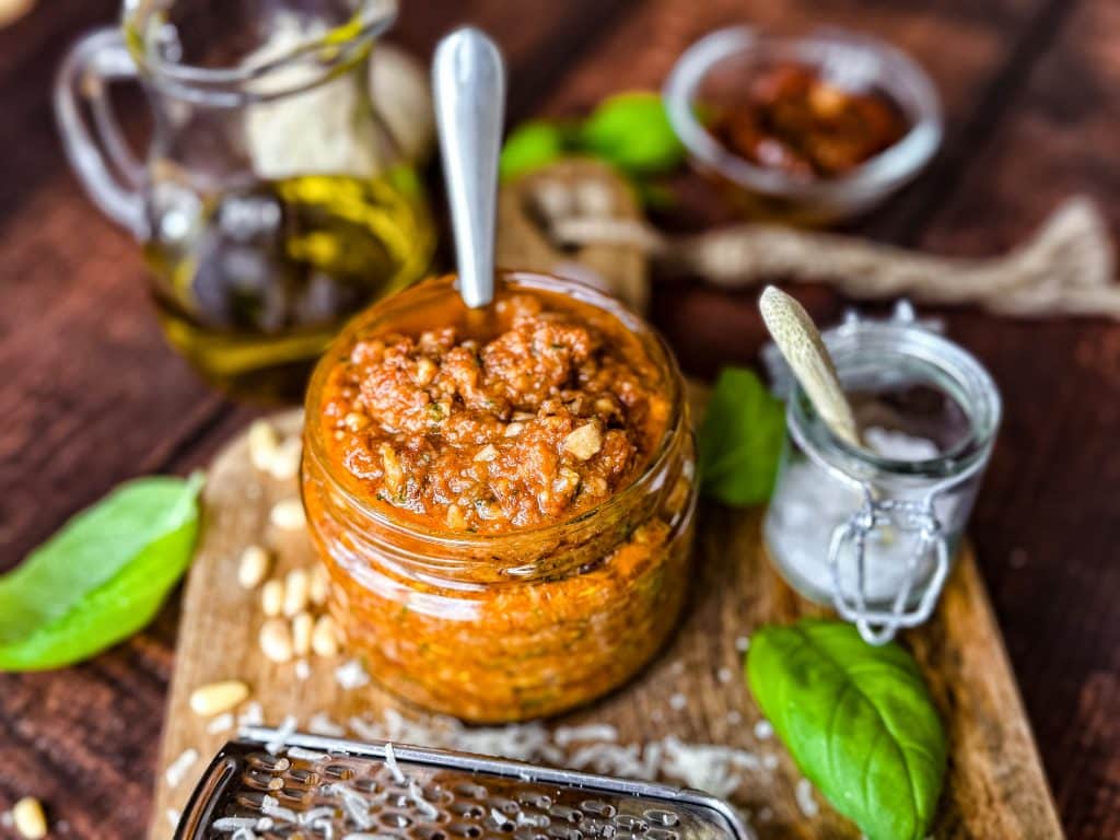 Pesto Rosso - schnell und einfach