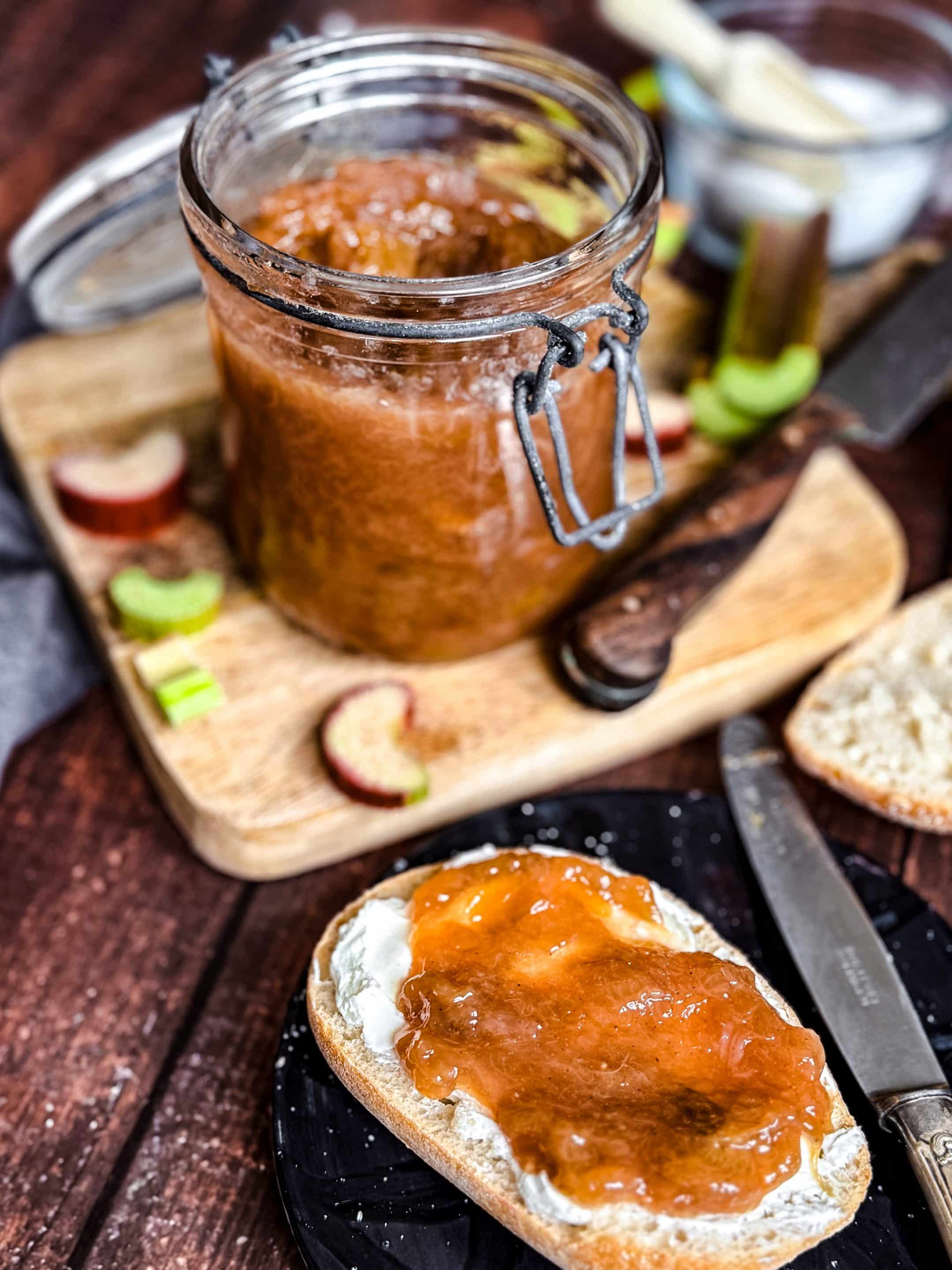 Rhabarbermarmelade so lecker wie von Oma