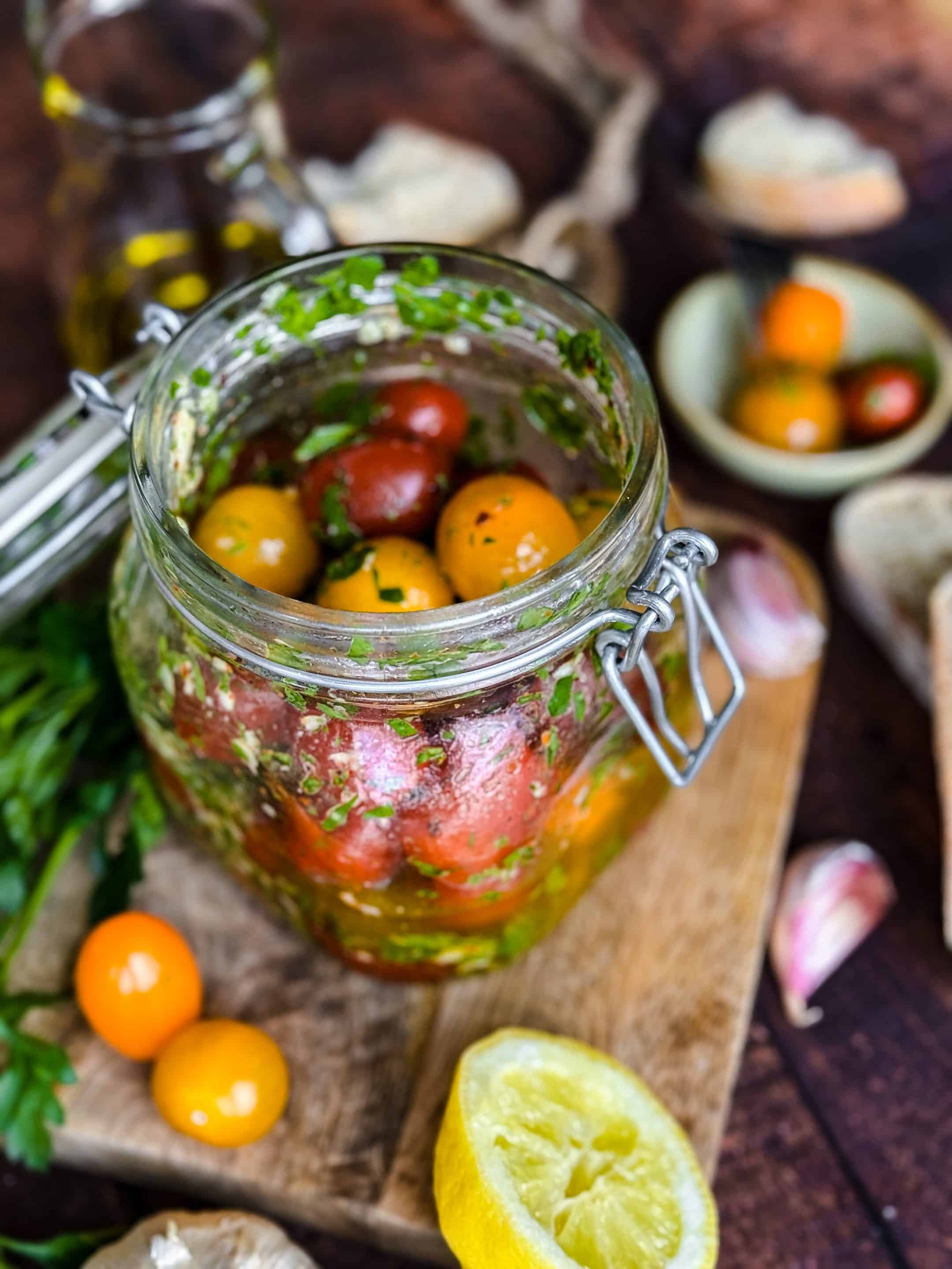 Eingelegte Tomaten sind die perfekte Grillbeilage