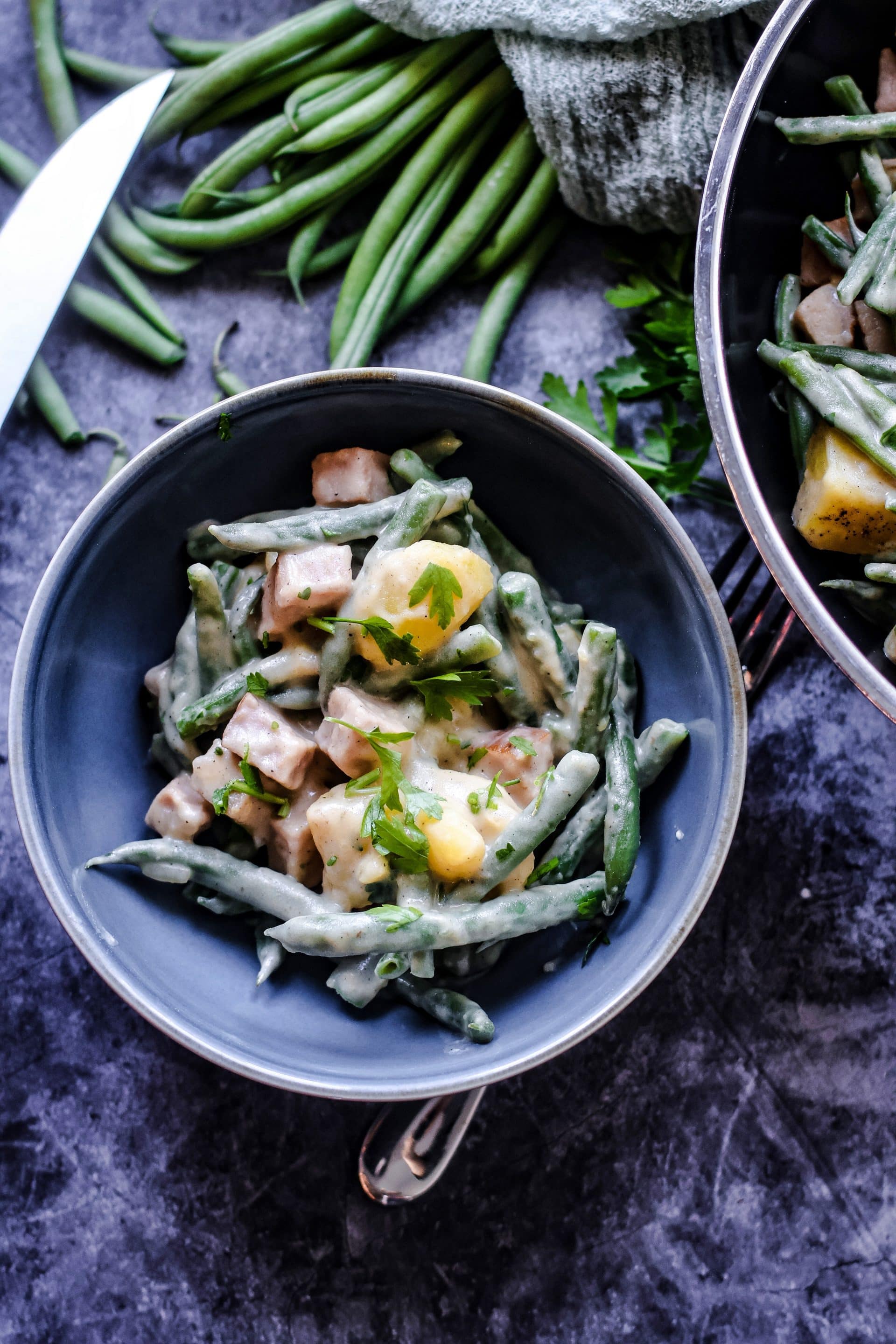 Lecker und einfach ist diese Kartoffel Bohnen Pfanne mit Kasseler