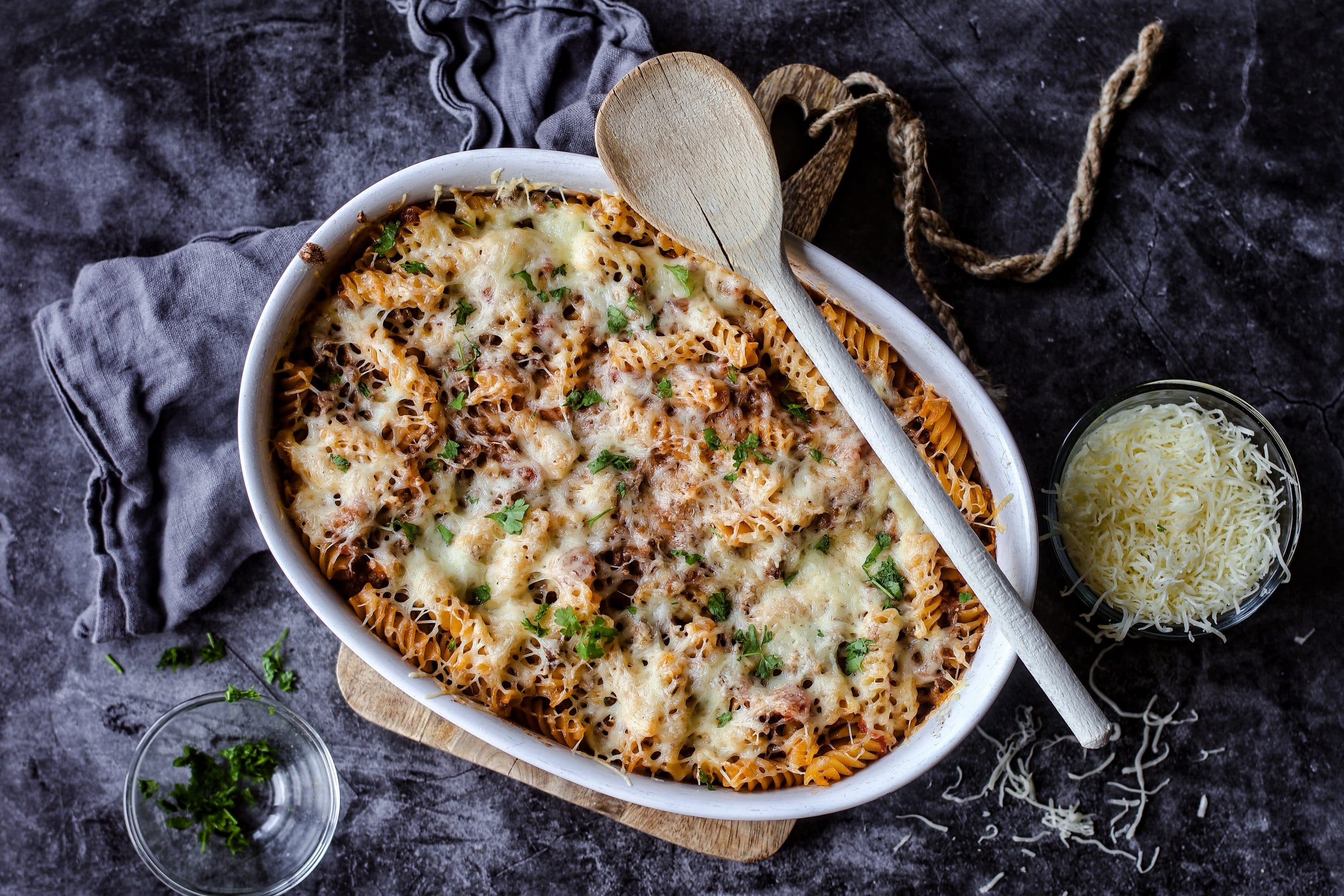 Nudelaufauflauf mit Hackfleisch ist perfekt zum Feierabend