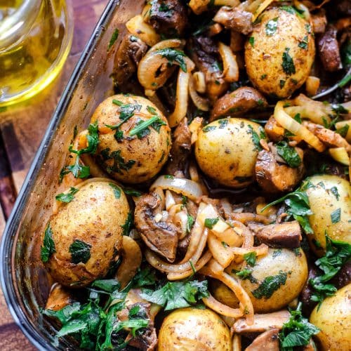 Sehen diese Ofenkartoffeln mit Champignons nicht phantastisch aus?