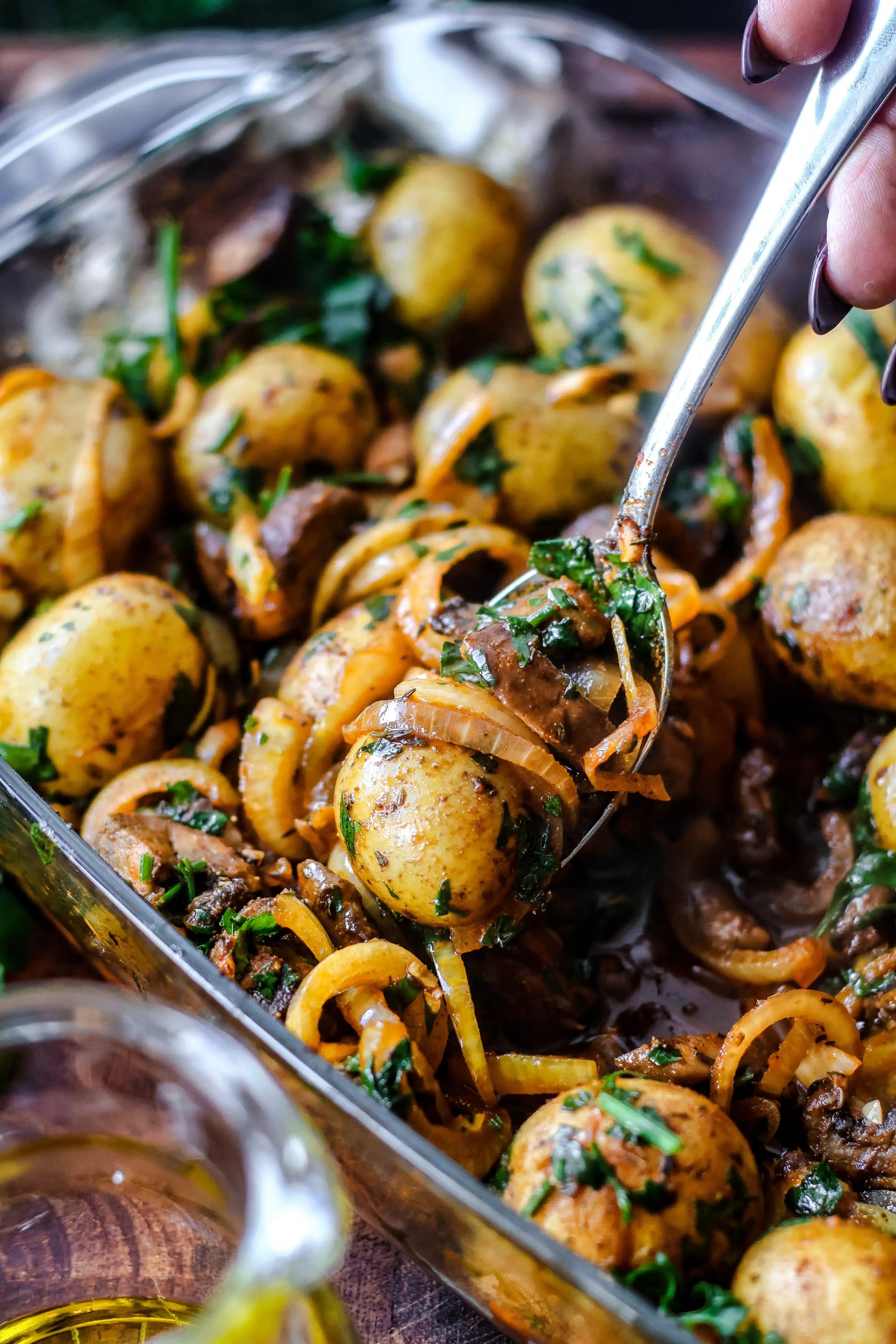 Ofenkartoffeln mit Champignons passen perfekt zu Rindersteak