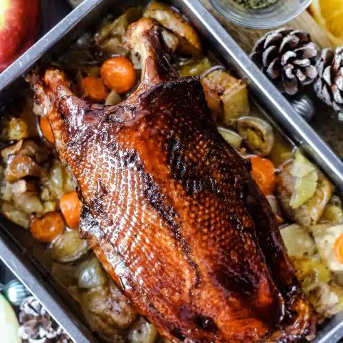 glasierte Gänsebrust wird im Ofen zubereitet