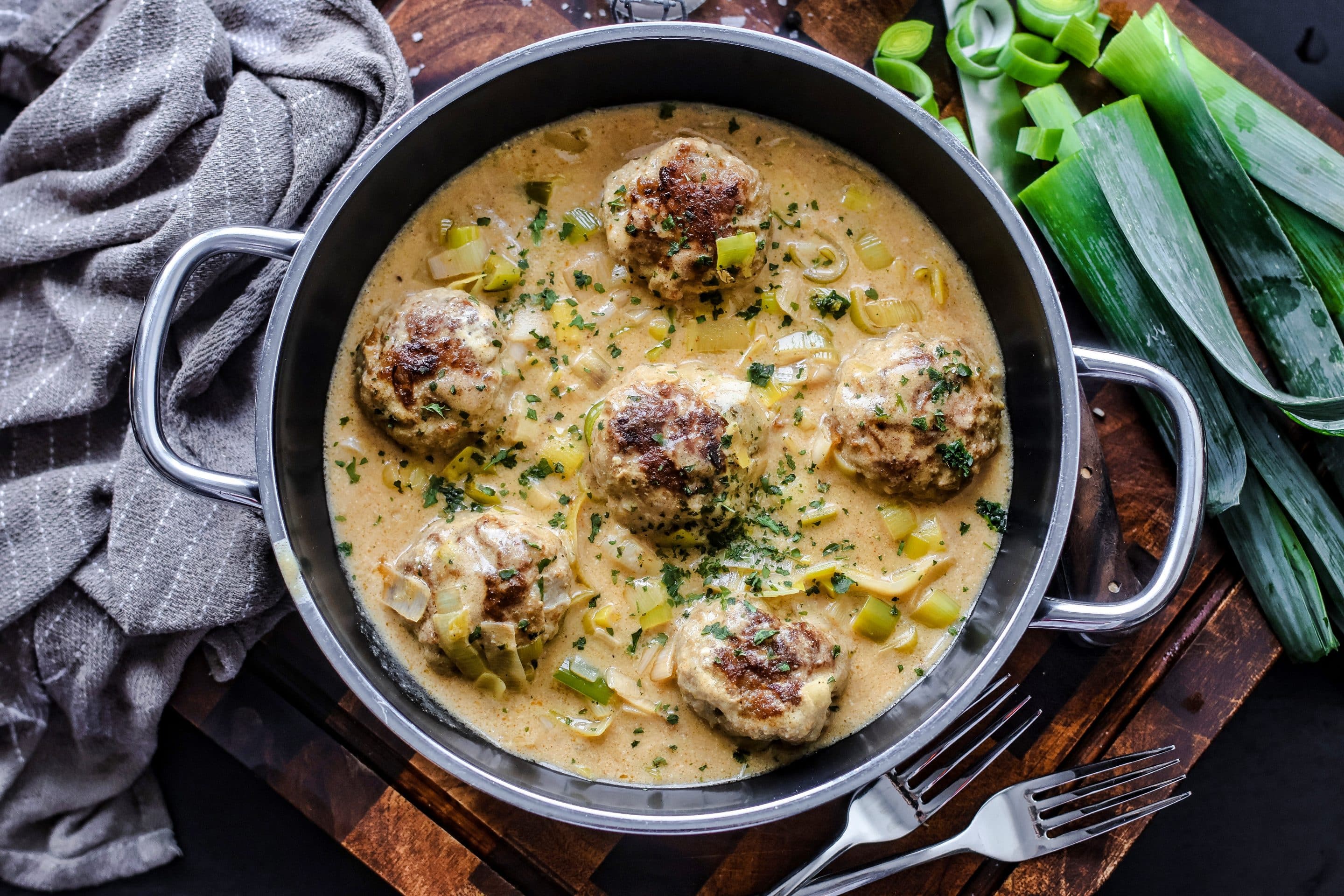 Buletten in Porreerahm schmecken wie bei Oma