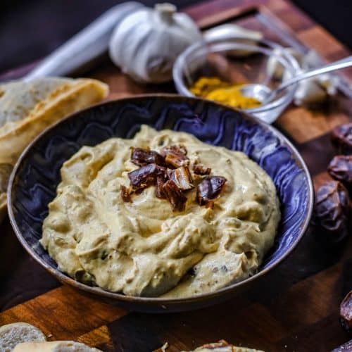 sieht dieser Dattel-Curry-Dip nicht phantastisch aus?
