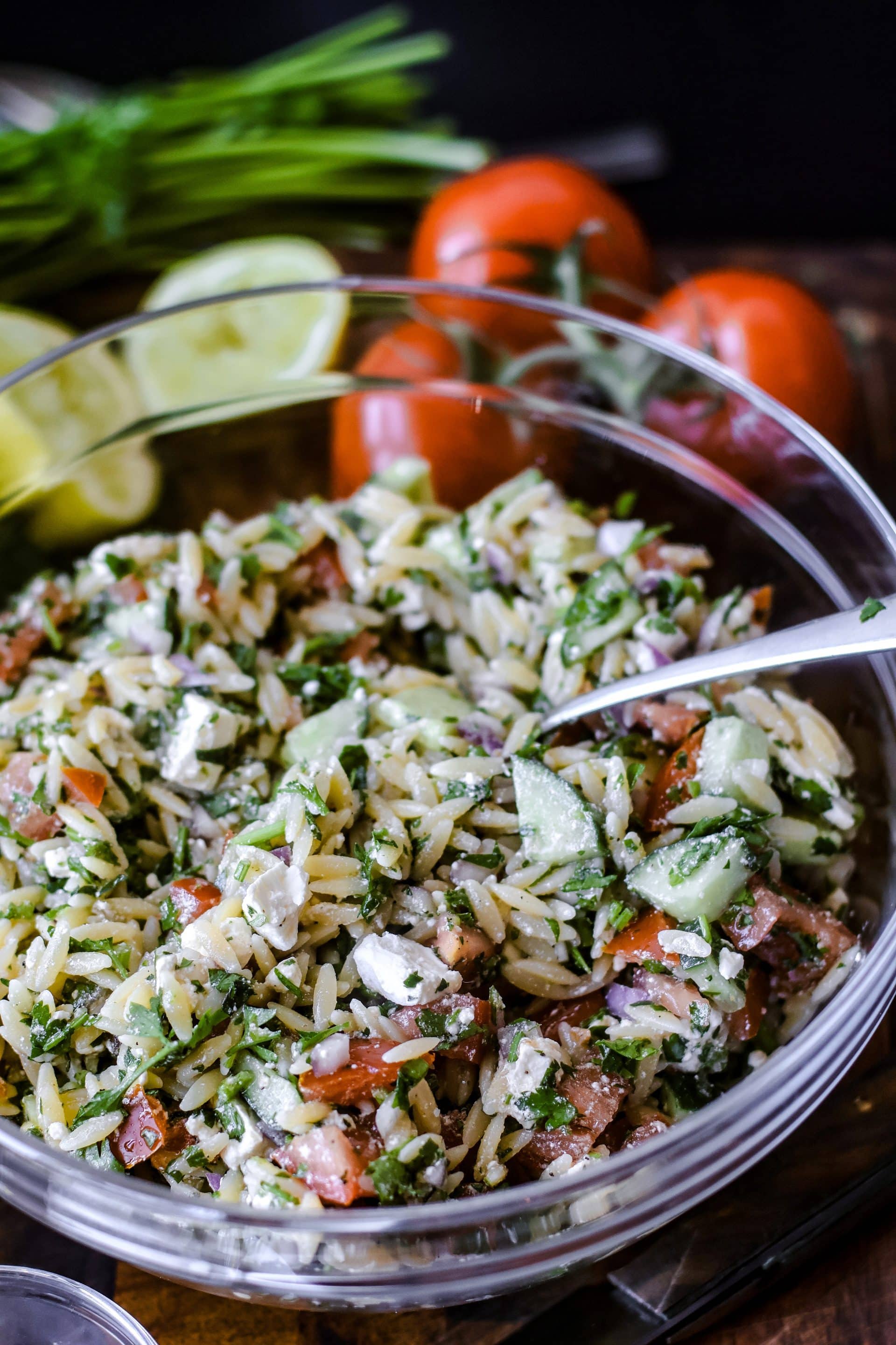 Kritharaki Salat mit Feta ist supereinfach zubereitet