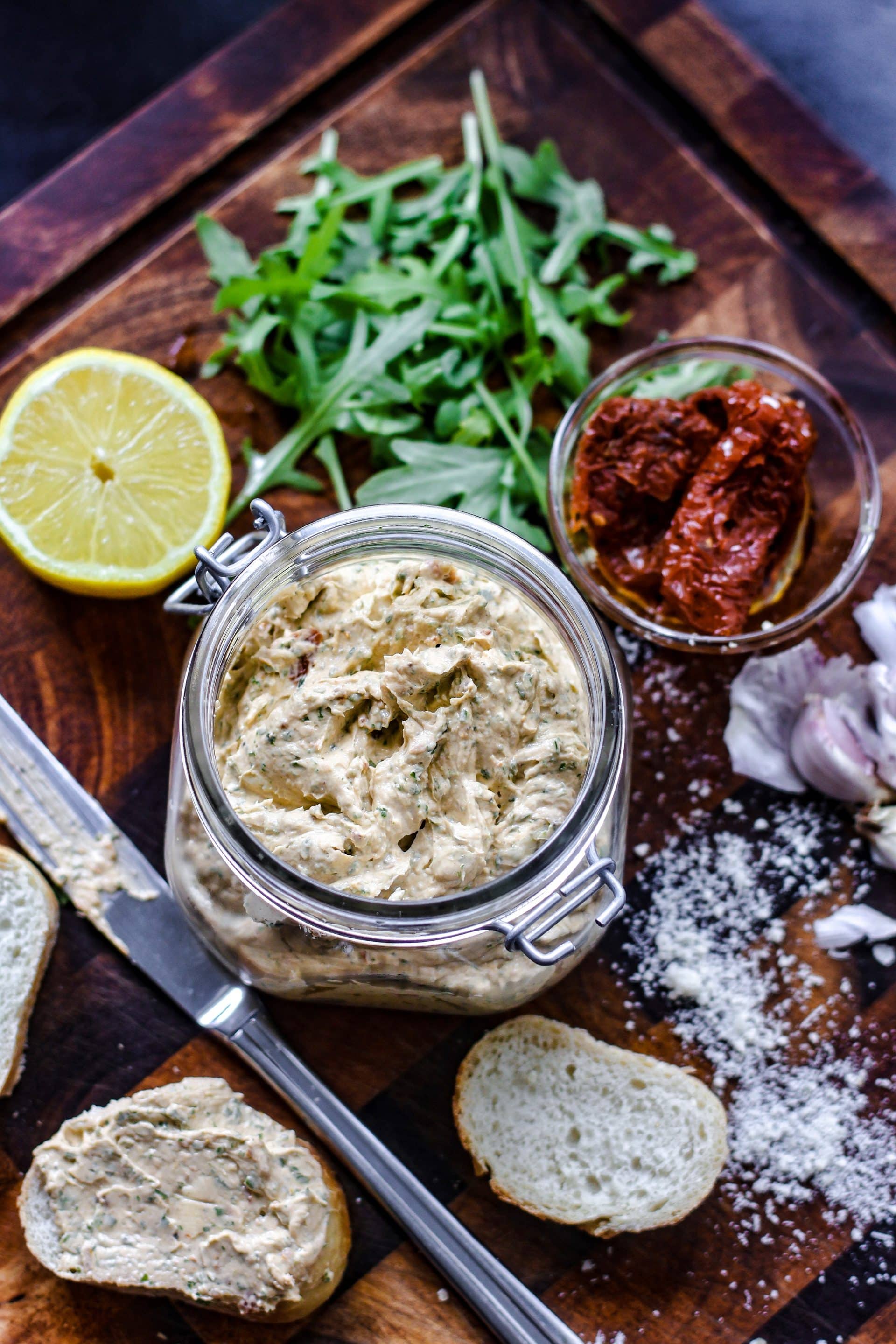 Rucola Butter mit Parmesan ist ein tolles Sommerrezept