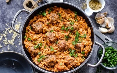 Orzo Pfanne mit Hackbällchen