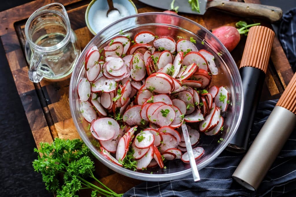 Radieschen Salat wie beim Oma - typisches DDR-Rezept
