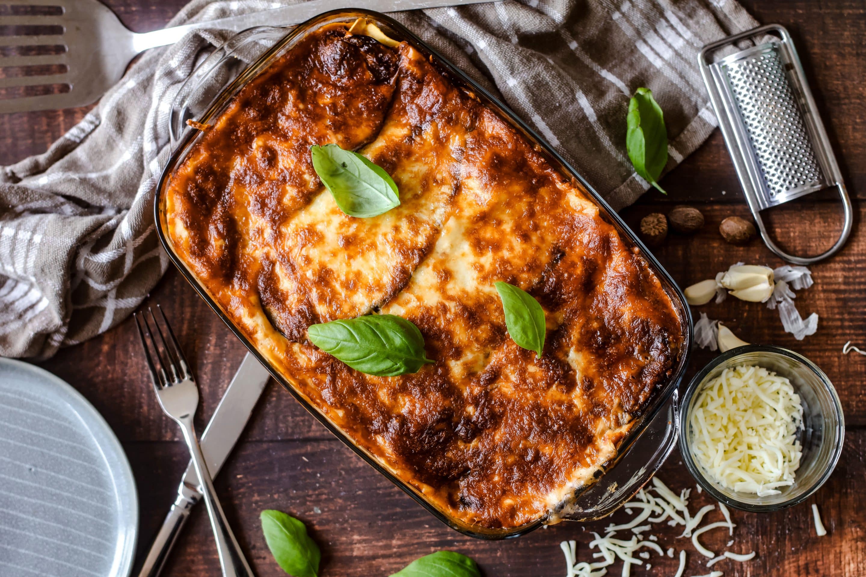 Auberginen Lasagne mit Hackfleisch schmeckt der ganzen Familie