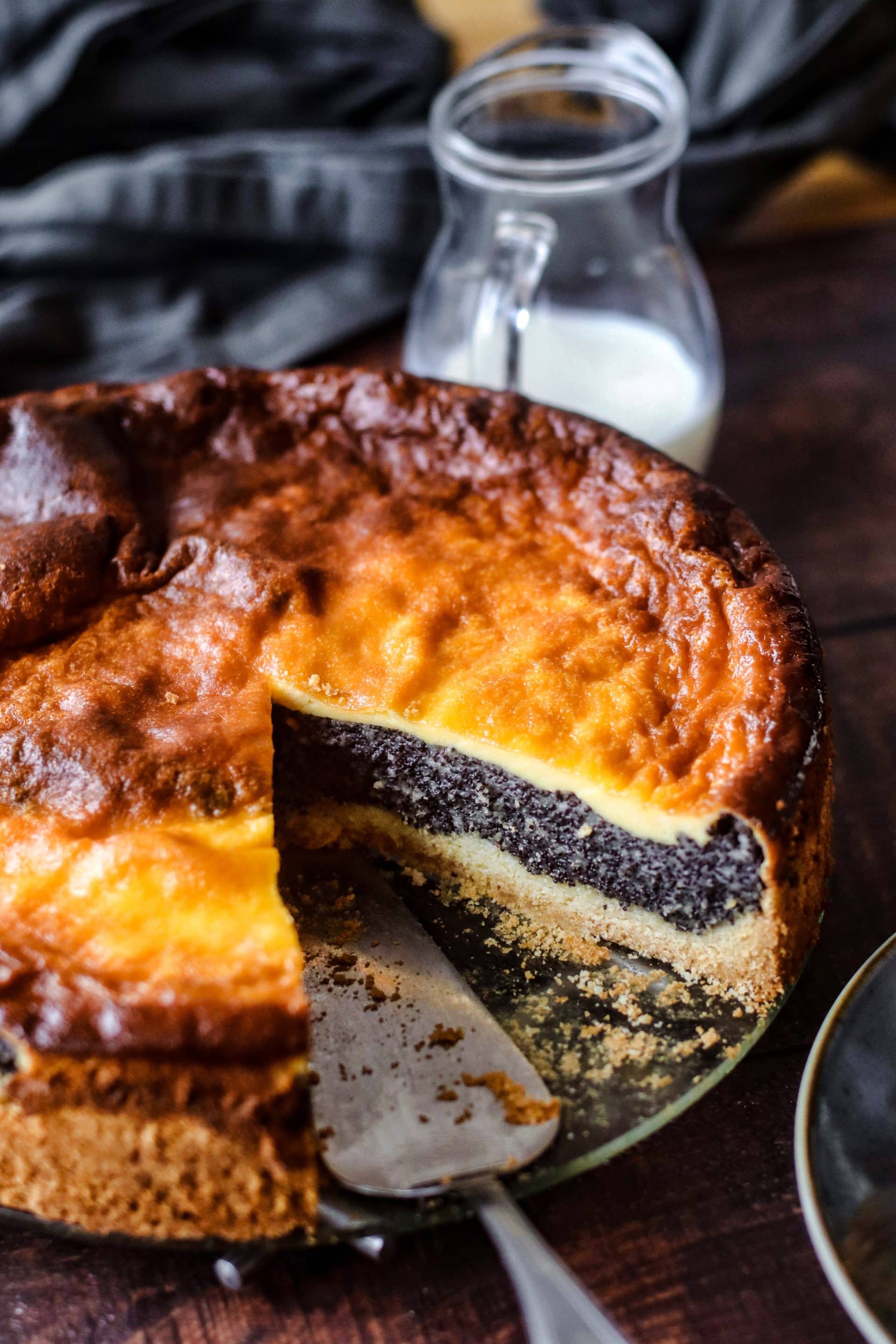 Thüringer Mohnkuchen wird mit Schmand gebacken