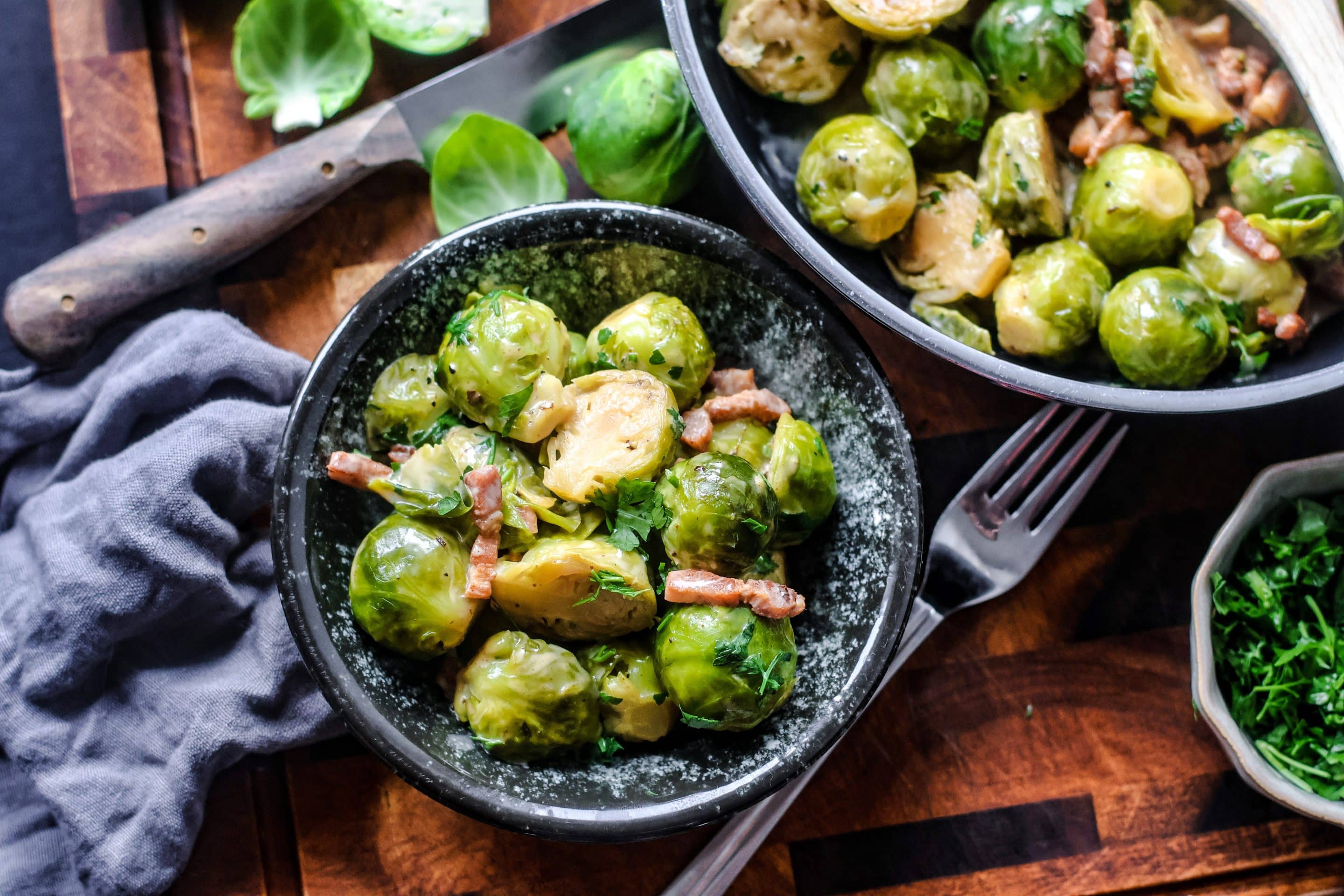 Rosenkohl mit Rahm und Speck schmeckt richtig lecker